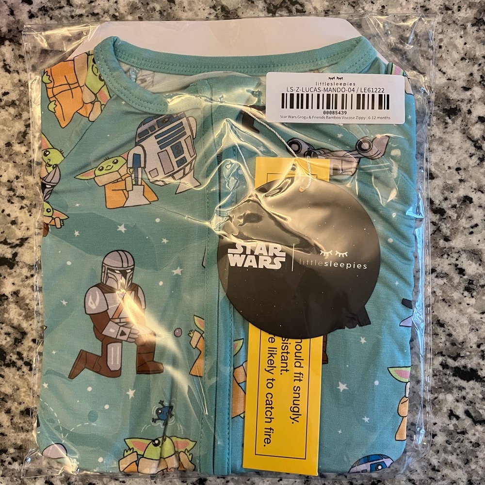 NWT Grogu & Friends Zippy Size 6-12 Little Sleepies